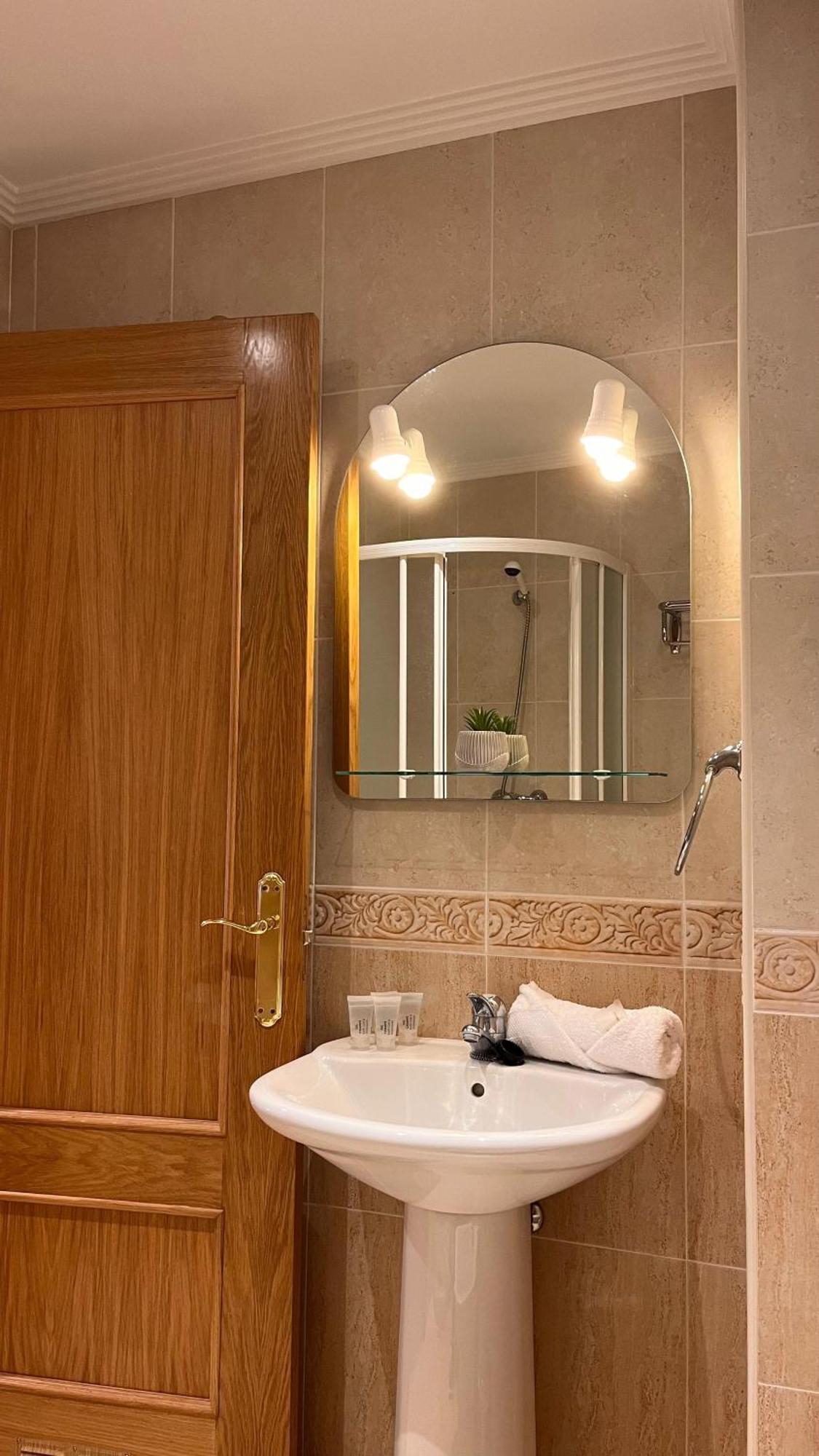 21A02 Coqueto Apartamento Con Garaje Felechosa Esterno foto